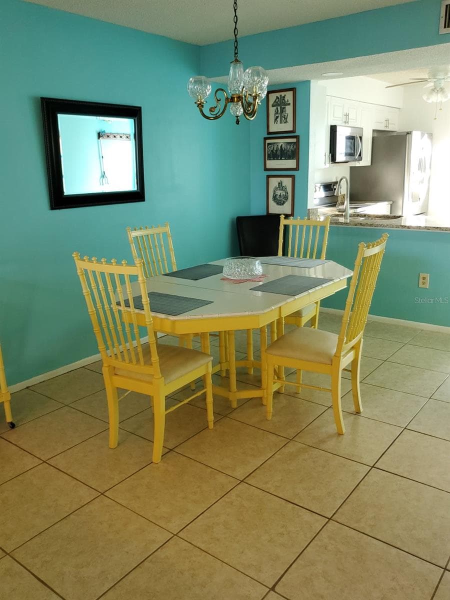11135 CARRIAGE HILL DRIVE — photo 13 of 28