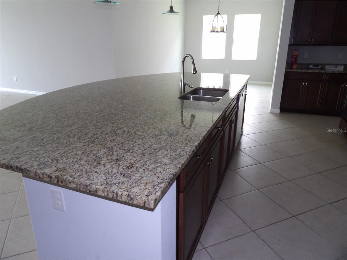 11940 SUNBURST MARBLE ROAD — photo 9 of 20
