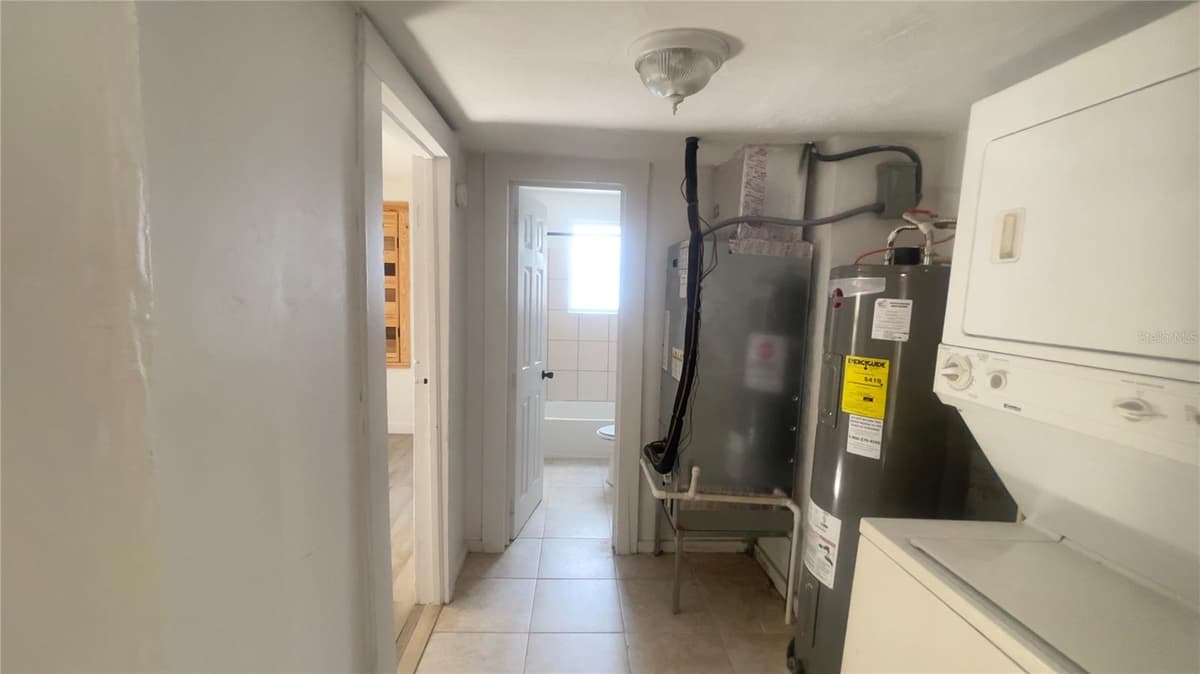 432 15TH STREET — photo 13 of 16