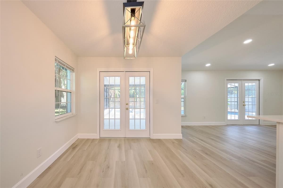 1240 WINDWAY CIRCLE — photo 8 of 27