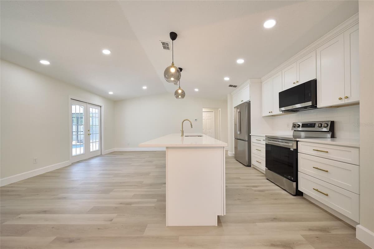 1240 WINDWAY CIRCLE — photo 5 of 27