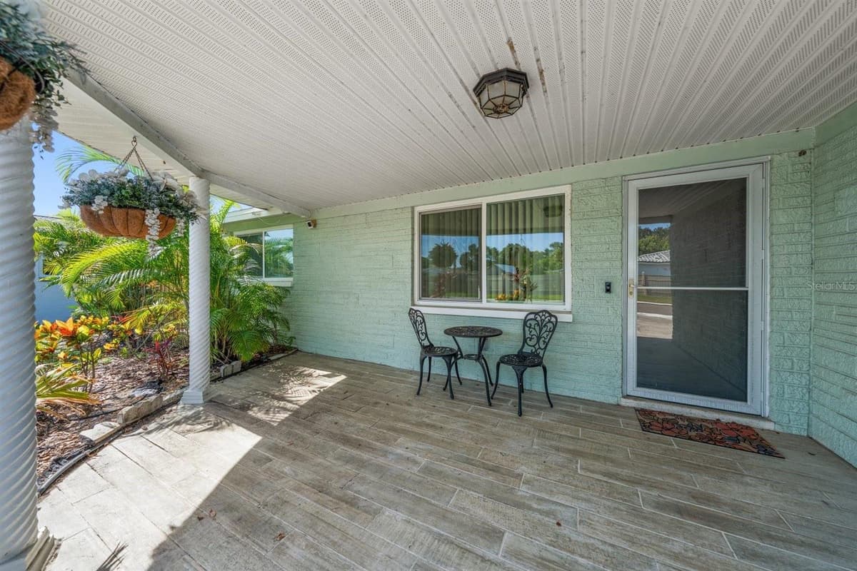 4114 SUNRAY DRIVE — photo 19 of 23