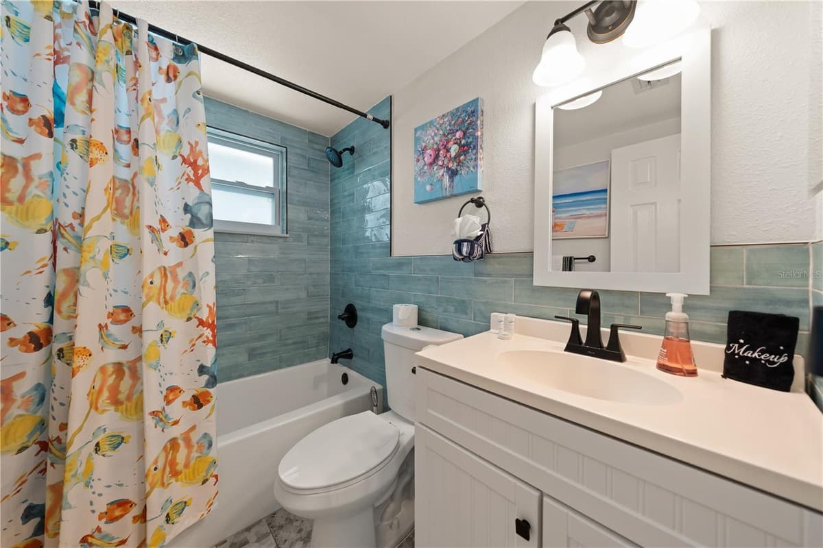 4114 SUNRAY DRIVE — photo 13 of 23