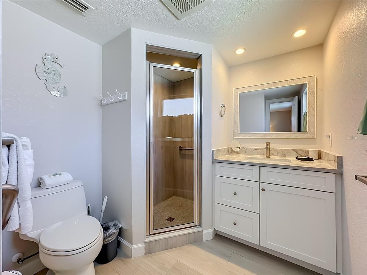 6154 MIDNIGHT PASS ROAD — photo 43 of 64