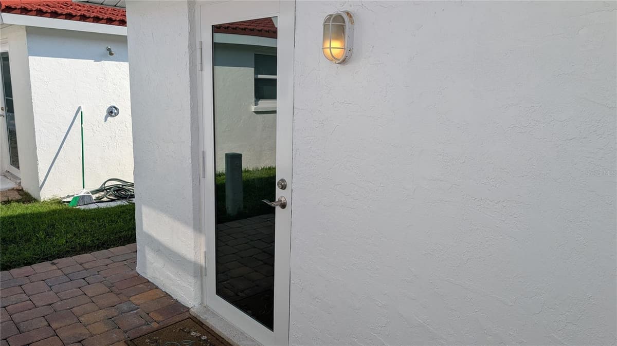 6154 MIDNIGHT PASS ROAD — photo 49 of 64