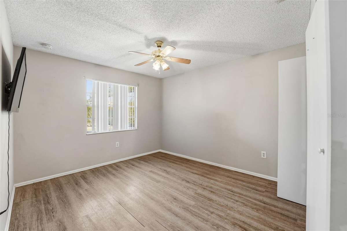 5080 BARRINGTON CIRCLE — photo 14 of 35