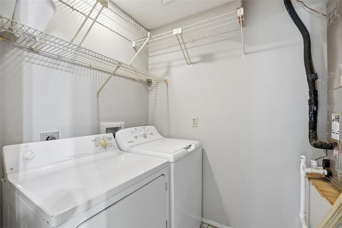 5080 BARRINGTON CIRCLE — photo 18 of 35