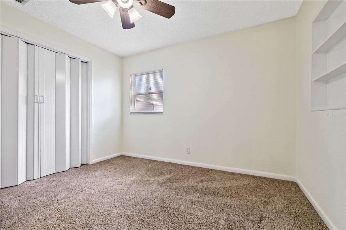 5225 PEACH AVENUE — photo 14 of 25