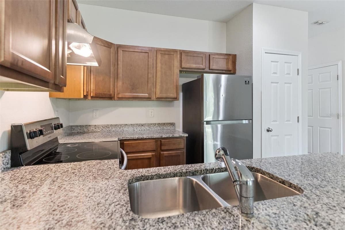 3551 RAIN FOREST DRIVE — photo 12 of 27