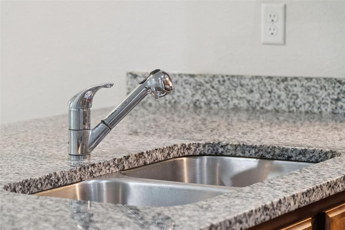 3551 RAIN FOREST DRIVE — photo 11 of 27