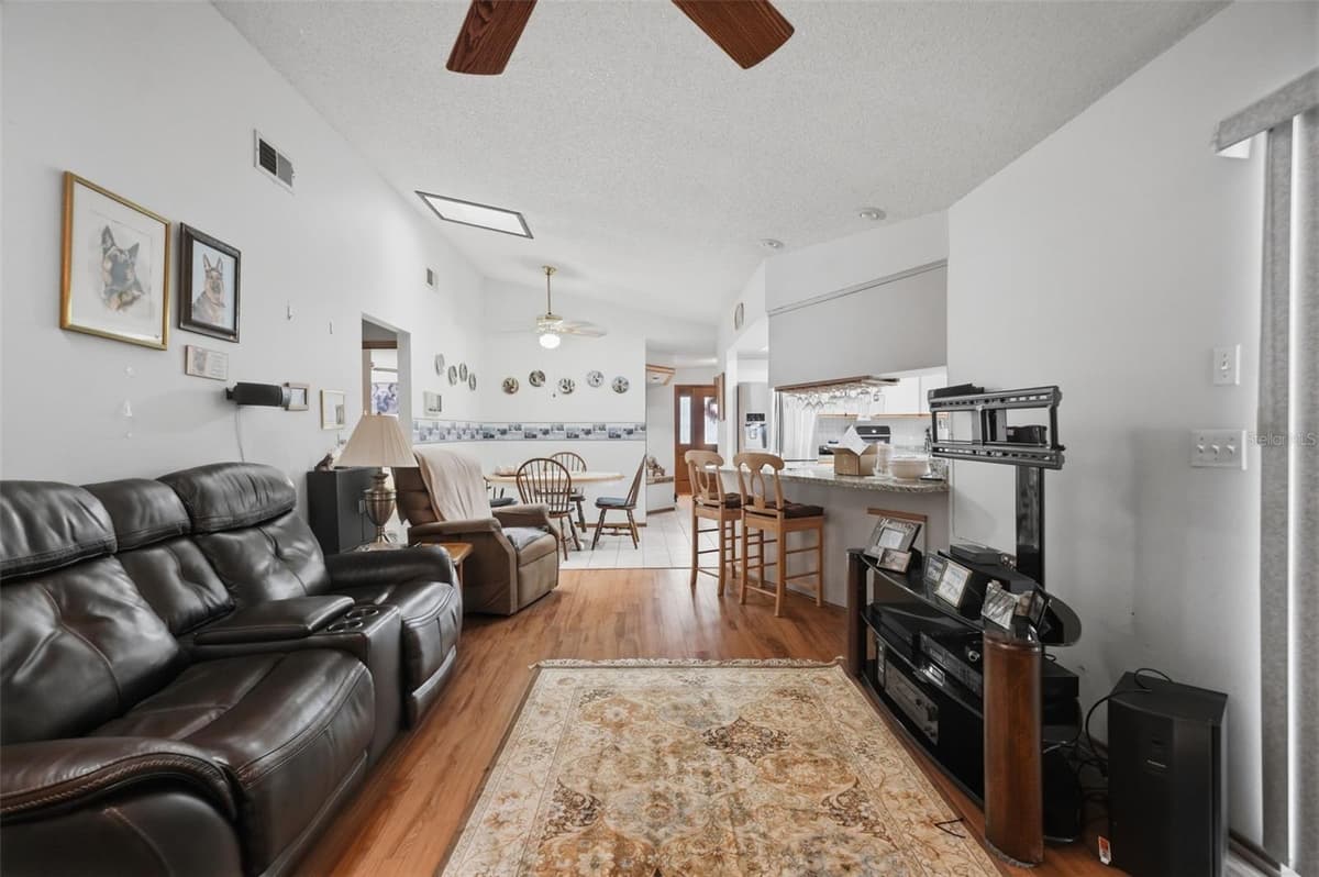 11333 SILVERWOOD COURT — photo 16 of 38