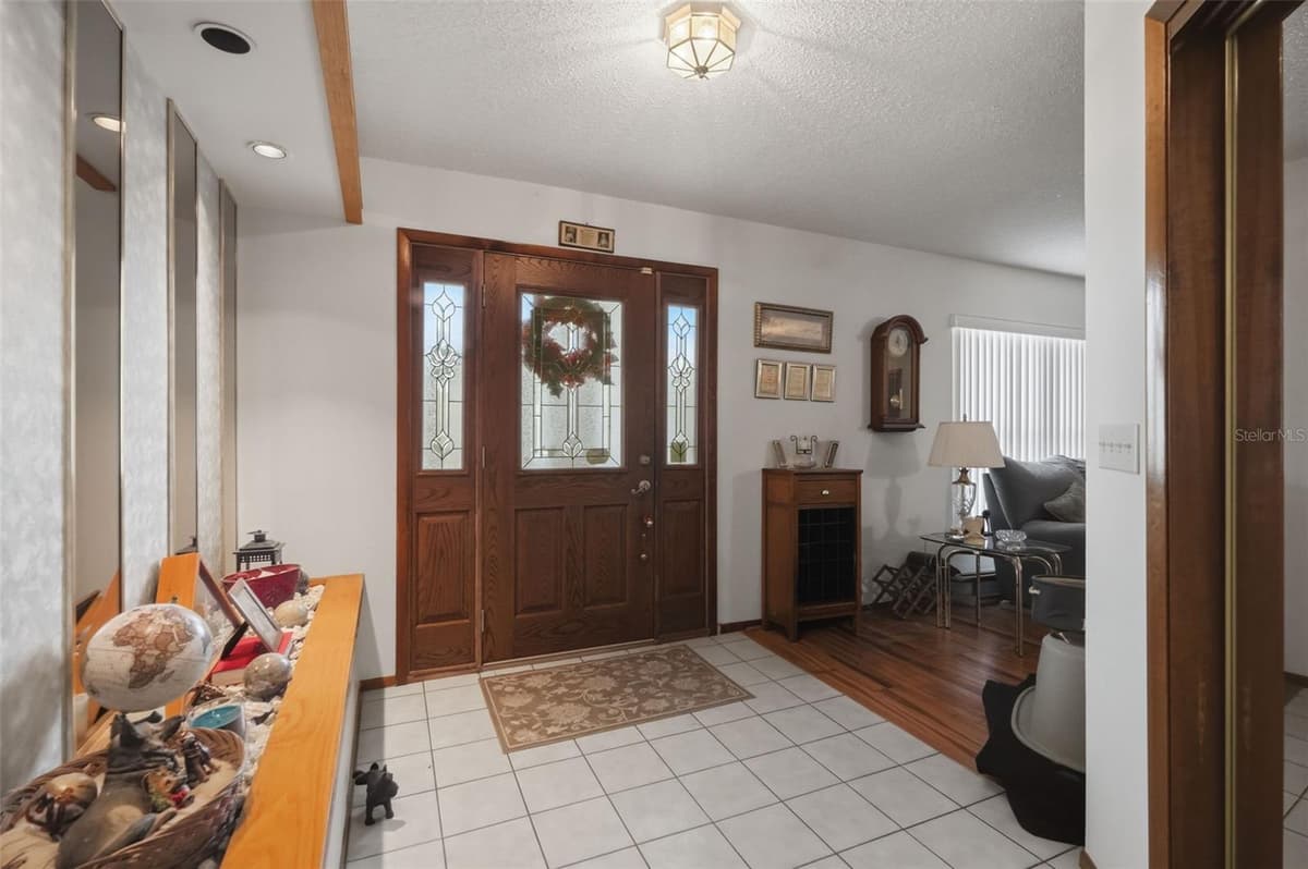 11333 SILVERWOOD COURT — photo 4 of 38