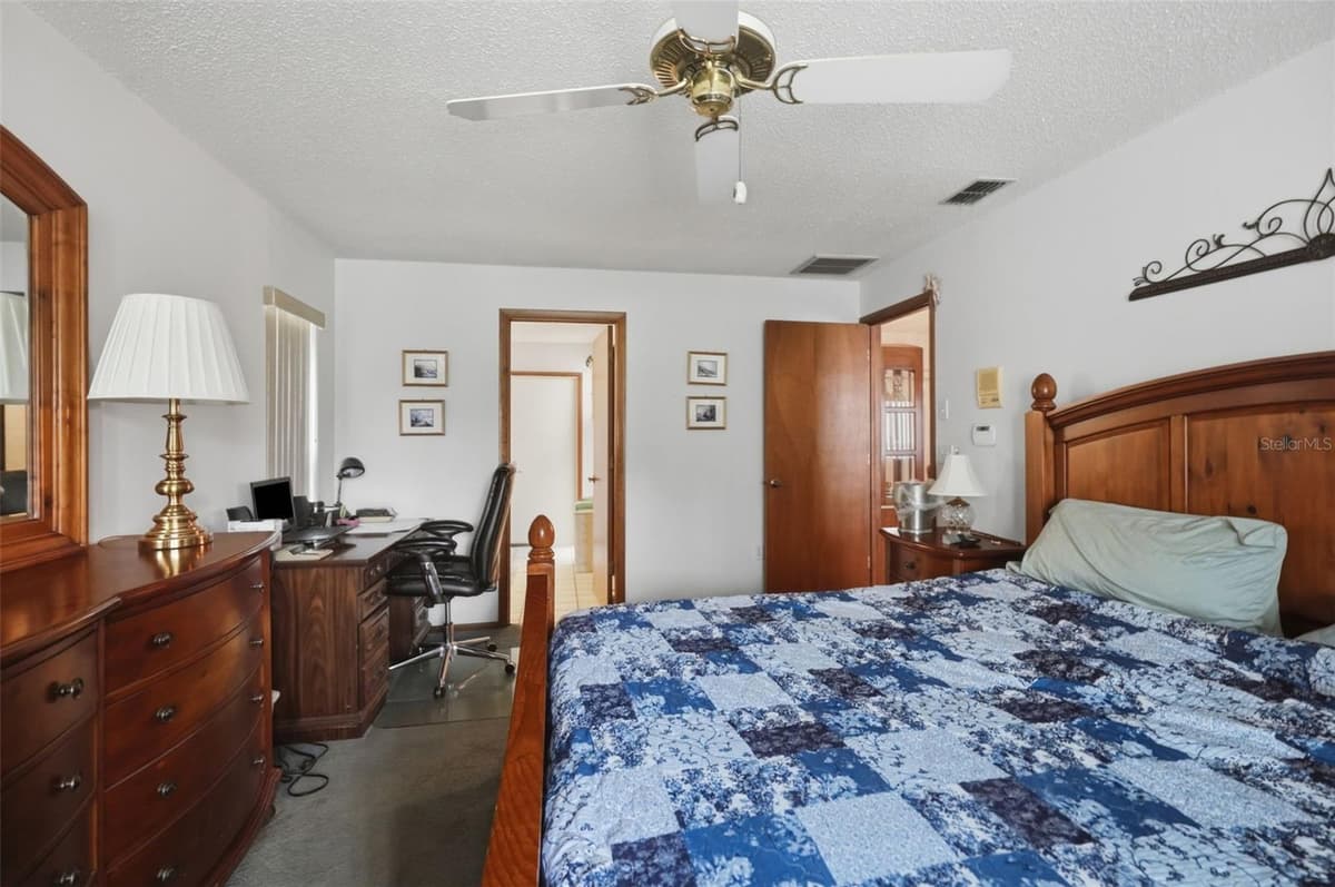 11333 SILVERWOOD COURT — photo 18 of 38