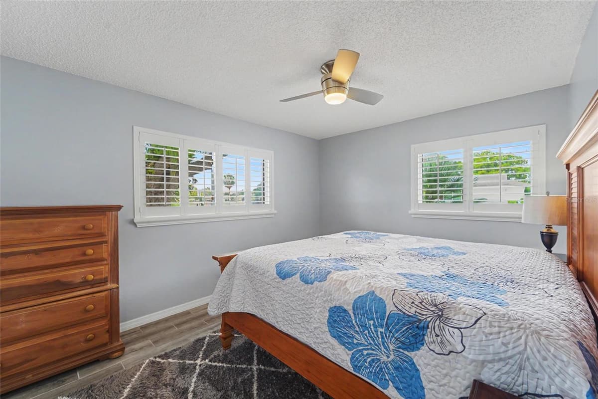1496 QUEEN ANNE DRIVE — photo 17 of 37