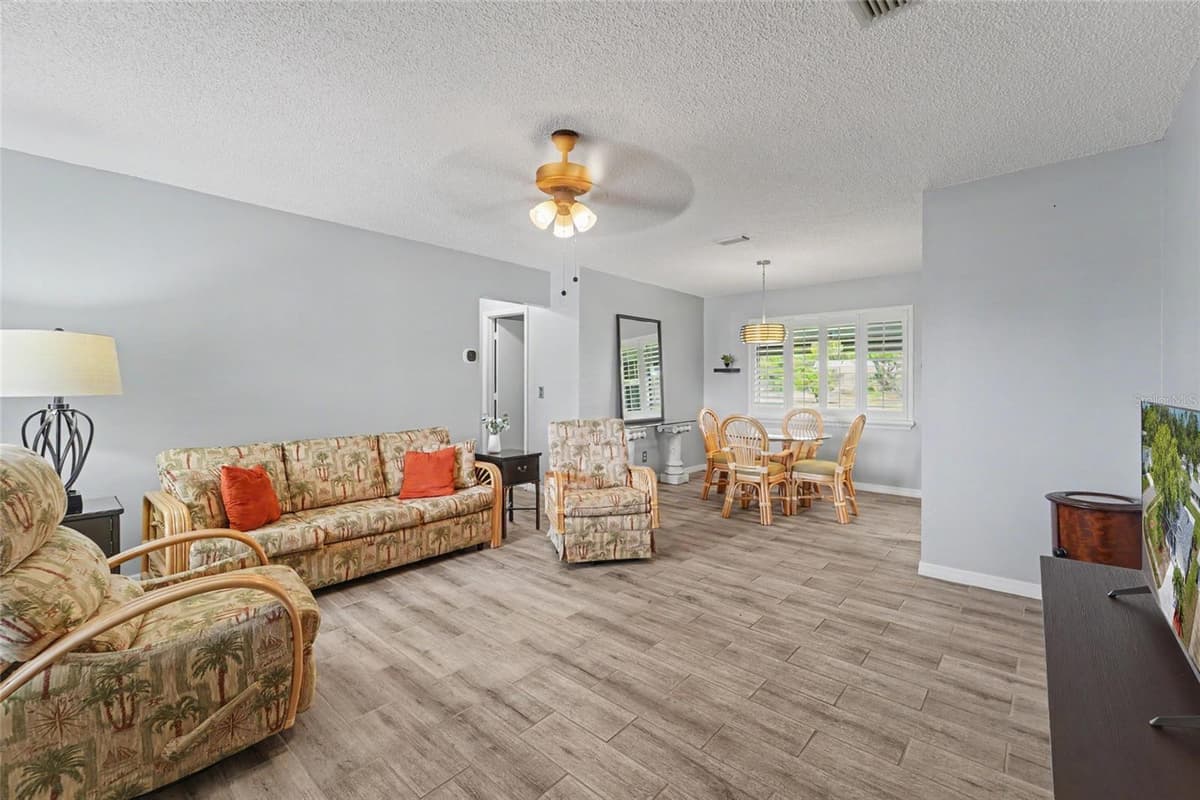 1496 QUEEN ANNE DRIVE — photo 7 of 37