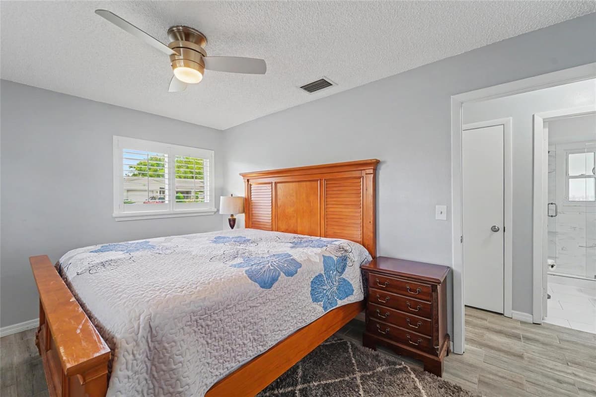 1496 QUEEN ANNE DRIVE — photo 18 of 37
