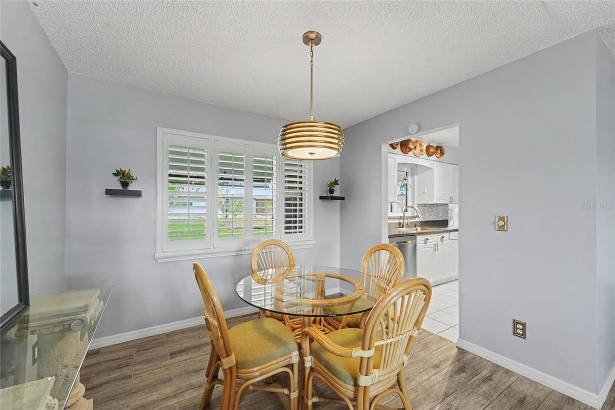 1496 QUEEN ANNE DRIVE — photo 15 of 37