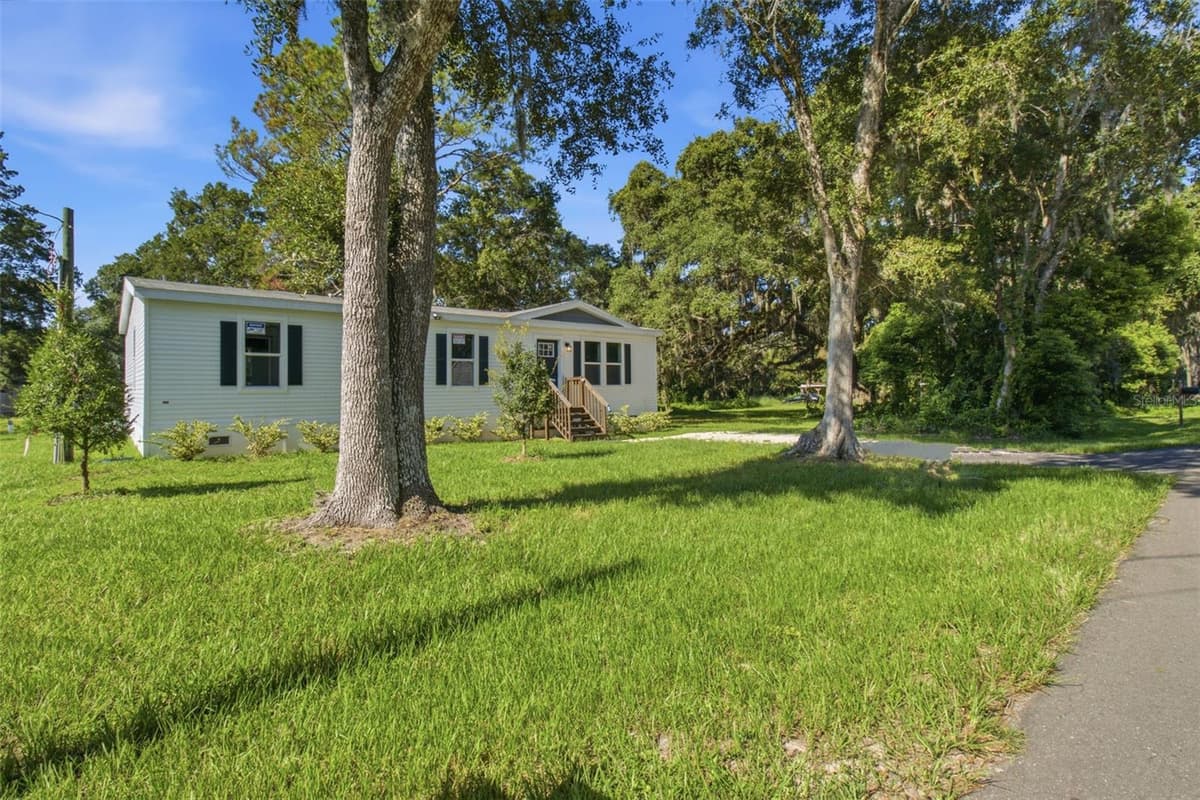 18104 NICHOLAS AVENUE — photo 1 of 27
