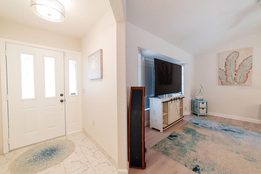9273 CARNATION AVENUE — photo 11 of 45