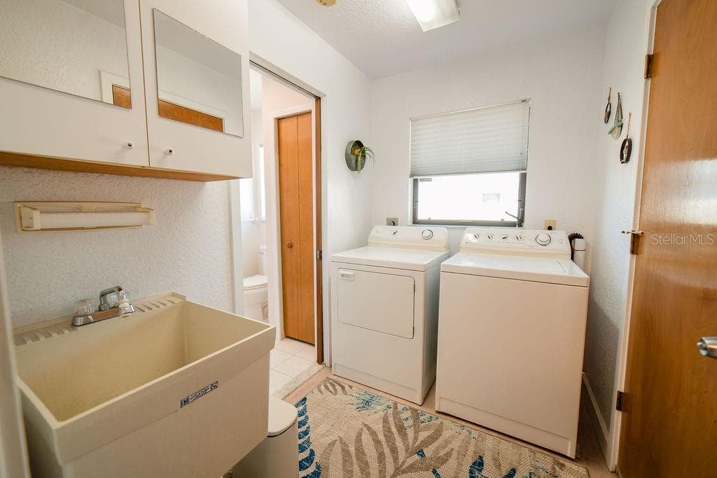 9273 CARNATION AVENUE — photo 32 of 45