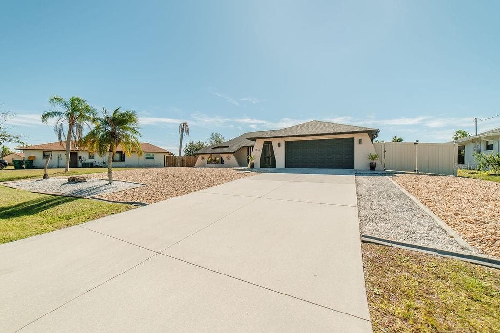 9273 CARNATION AVENUE — photo 3 of 45