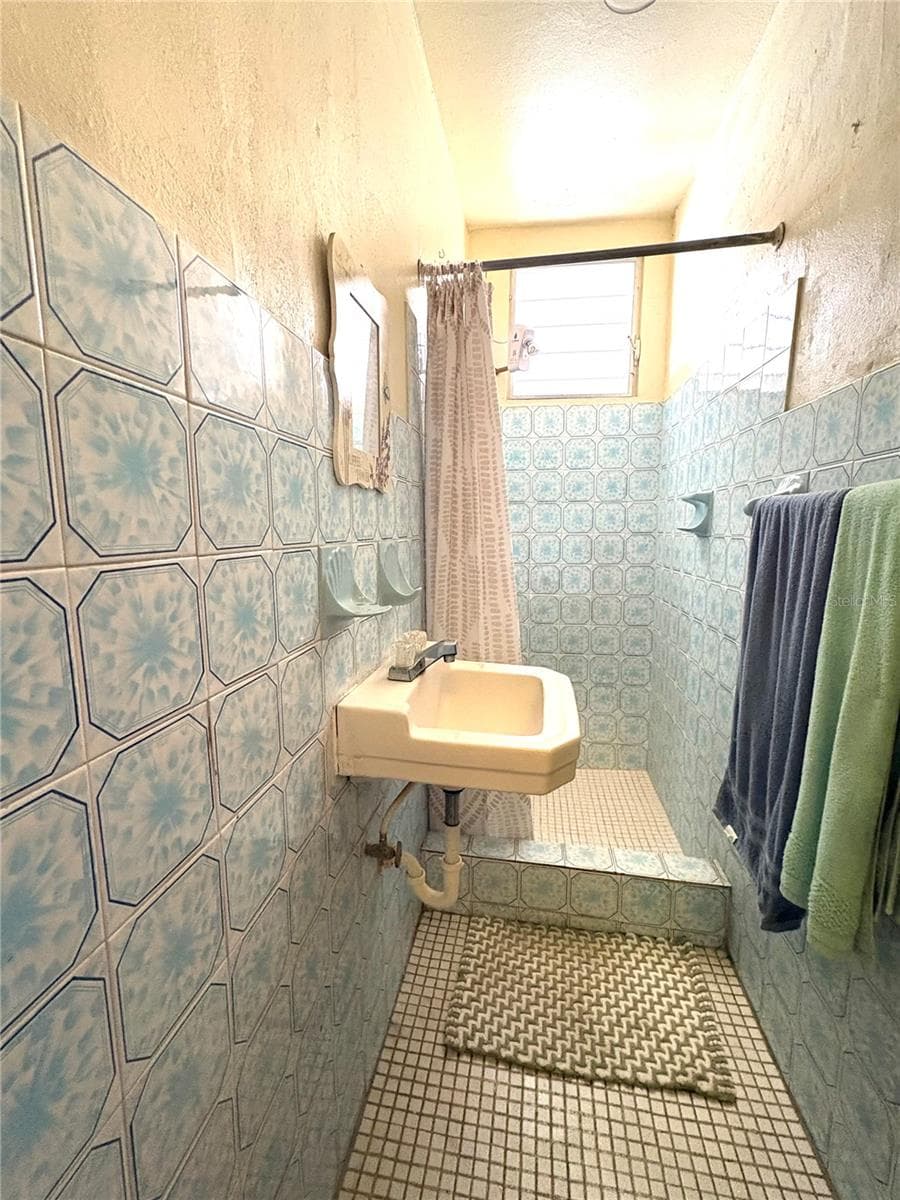 2055 HAYDEE REXACH STREET — photo 22 of 38