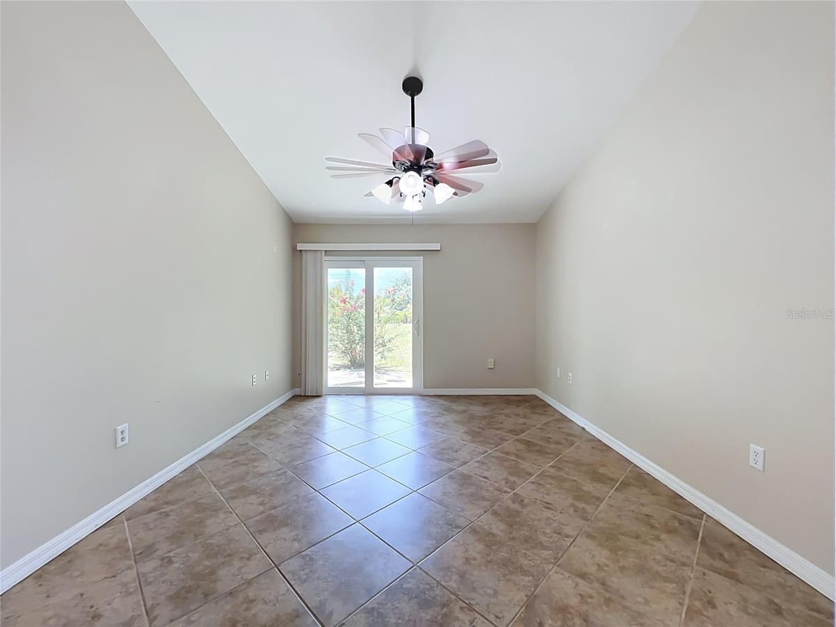 2255 CROAT STREET — photo 16 of 42