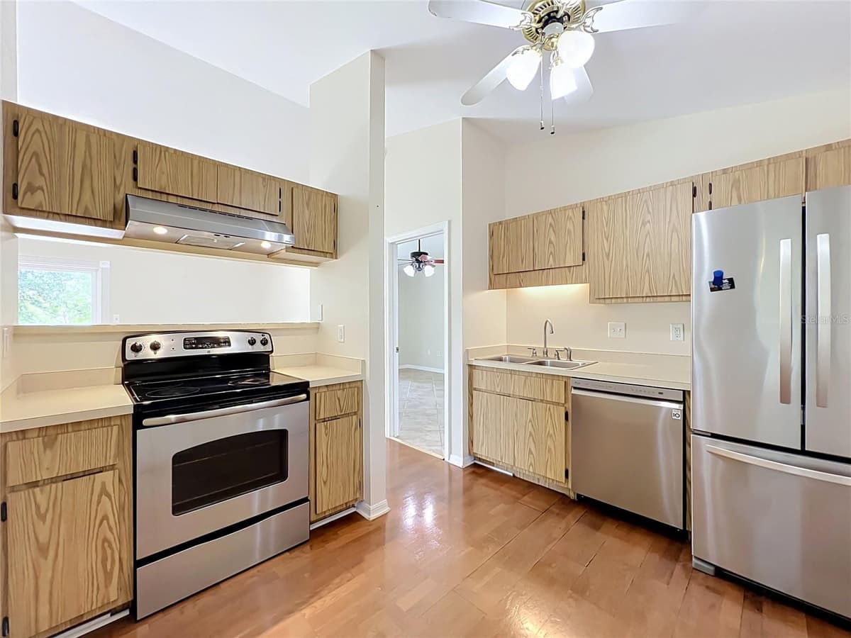 2255 CROAT STREET — photo 12 of 42
