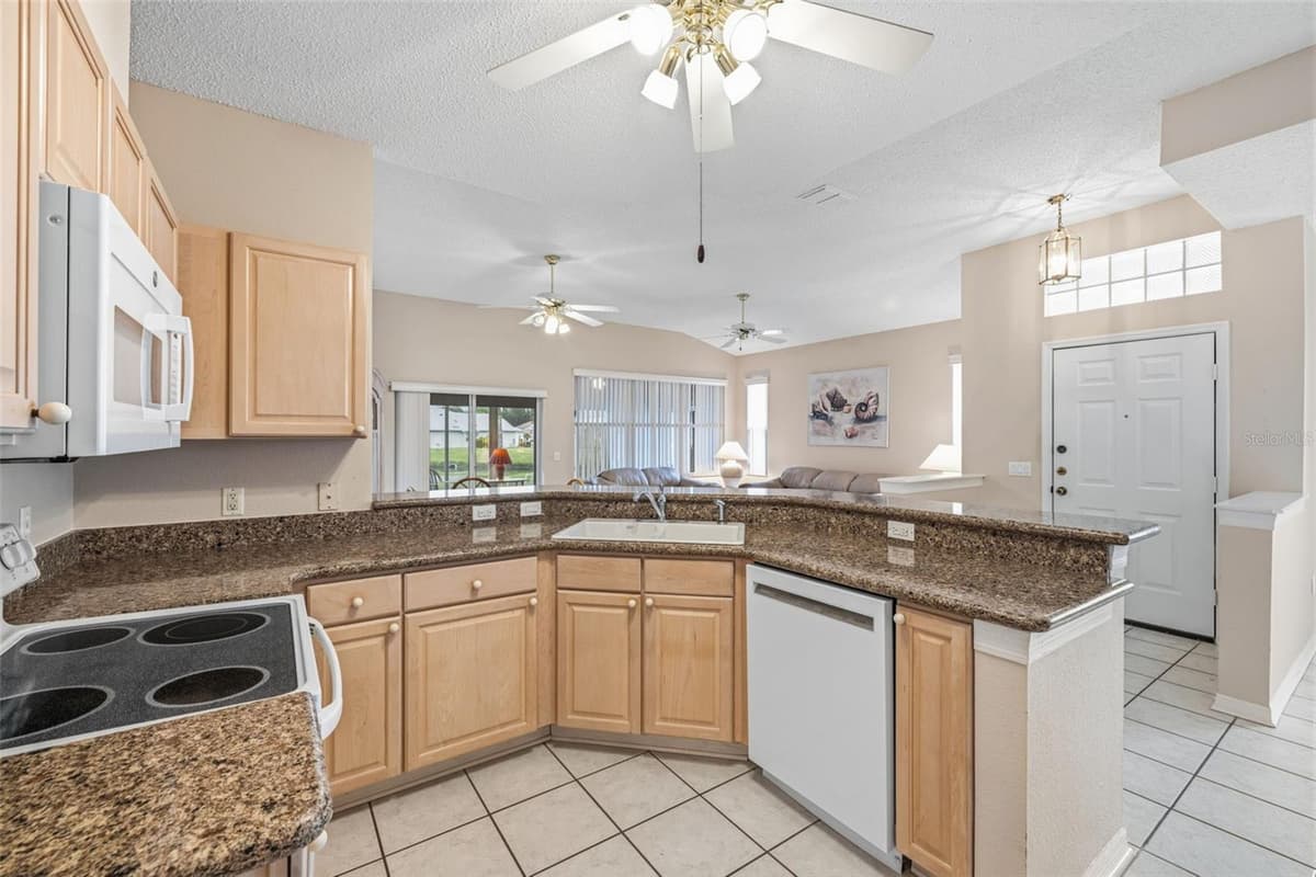 1217 RADISON AVENUE — photo 10 of 62
