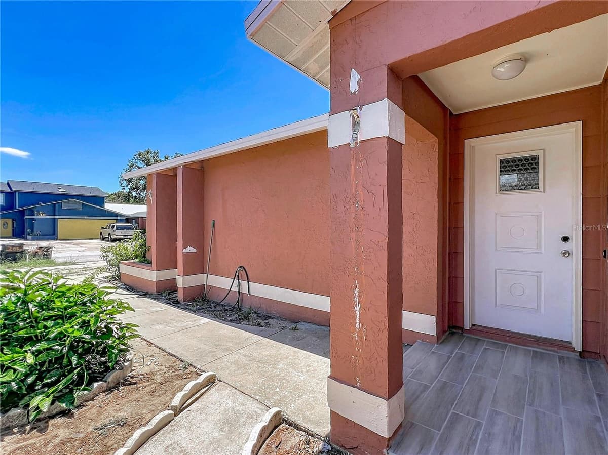 7122 HARBOR HEIGHTS CIRCLE — photo 10 of 55