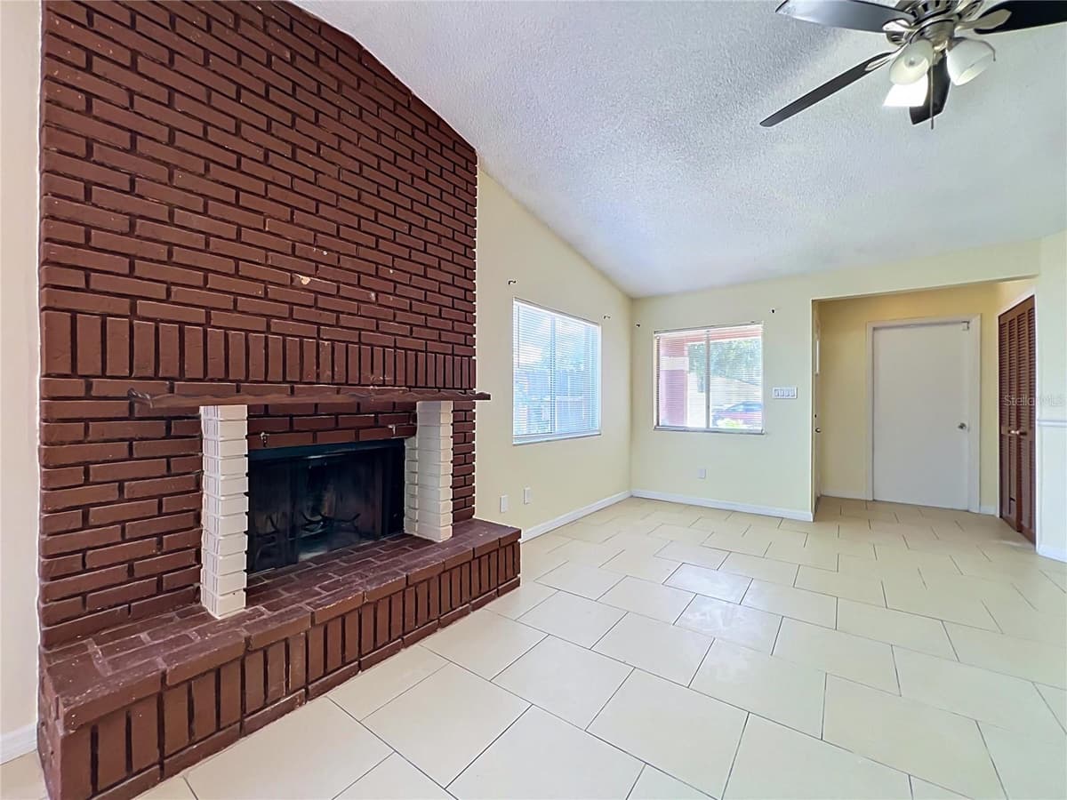 7122 HARBOR HEIGHTS CIRCLE — photo 15 of 55