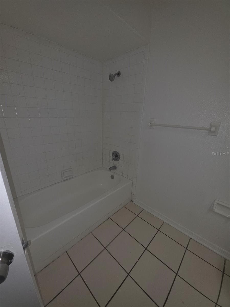 5427 PEACO PLACE — photo 6 of 16