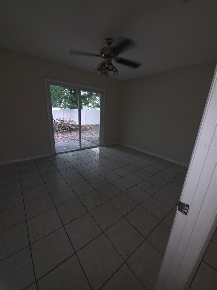5427 PEACO PLACE — photo 8 of 16