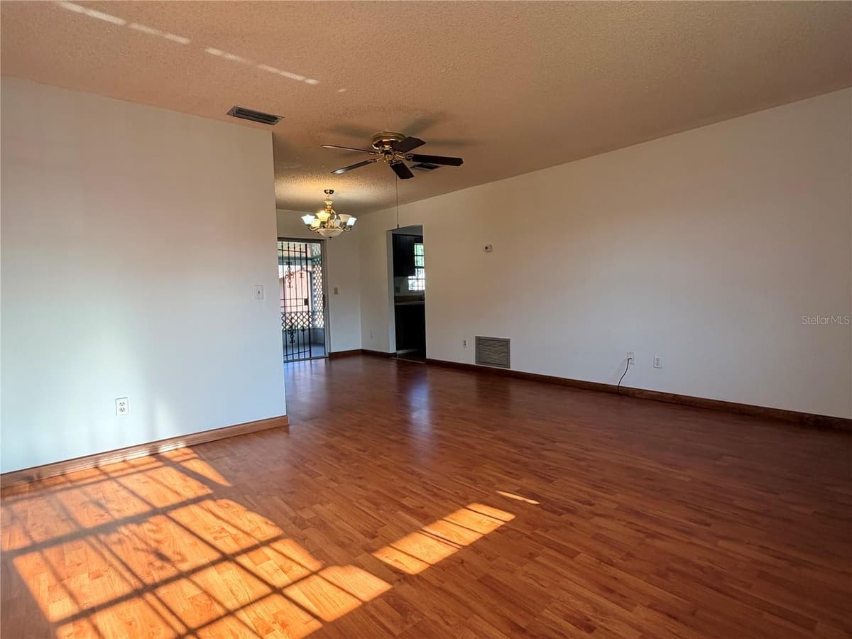 1730 TEMPLEWOOD AVENUE — photo 17 of 26