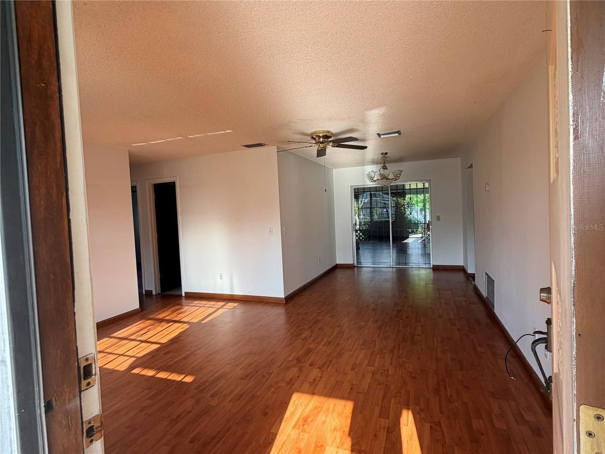 1730 TEMPLEWOOD AVENUE — photo 11 of 26