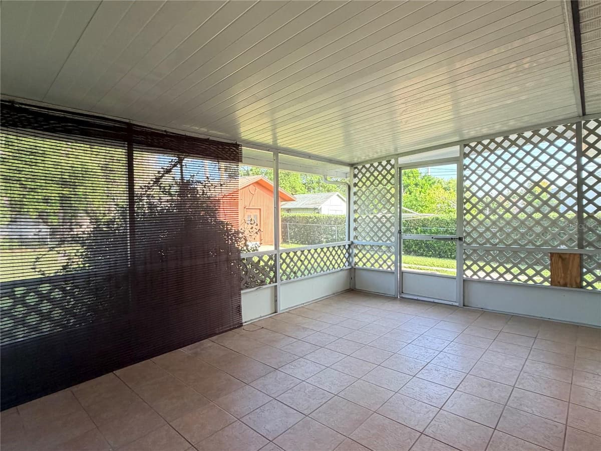 1730 TEMPLEWOOD AVENUE — photo 14 of 26