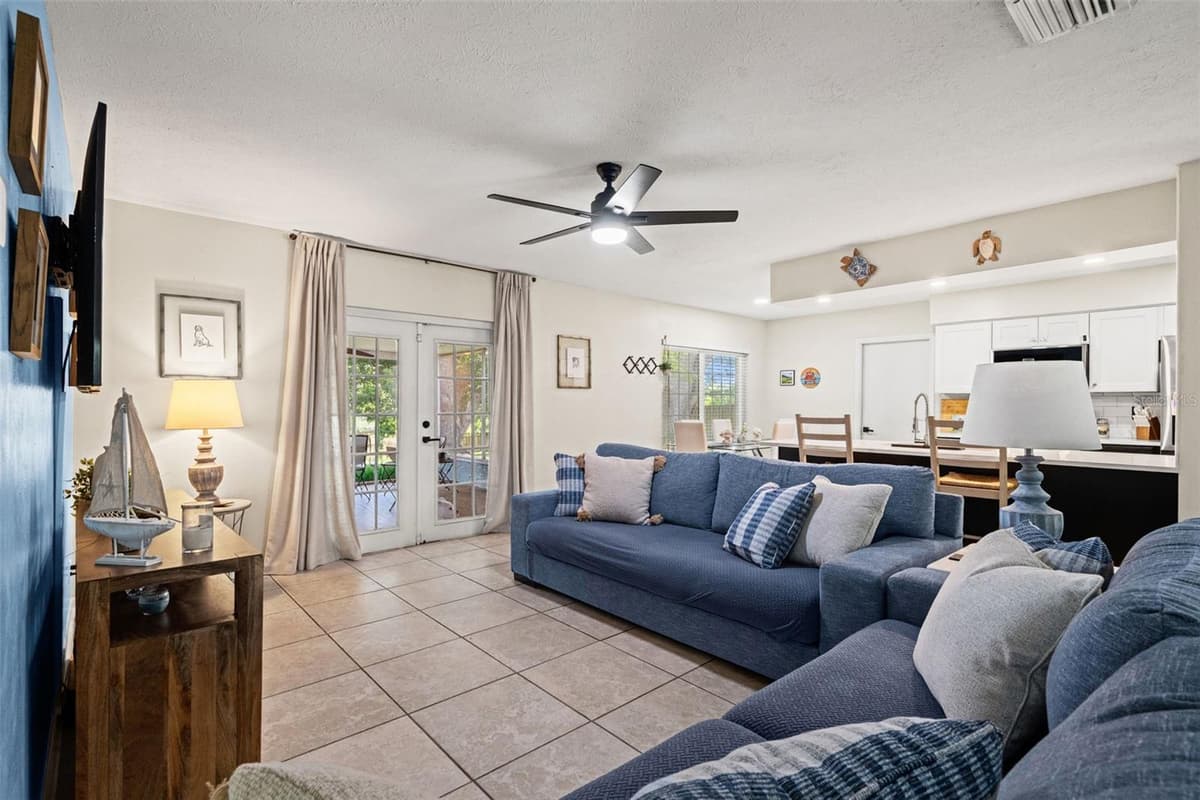 15521 WETSTONE DRIVE — photo 4 of 26
