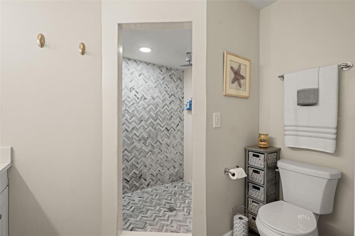 15521 WETSTONE DRIVE — photo 13 of 26