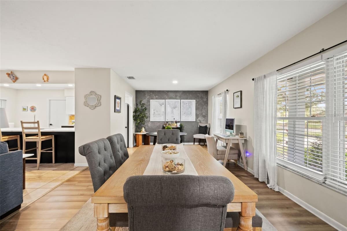 15521 WETSTONE DRIVE — photo 3 of 26