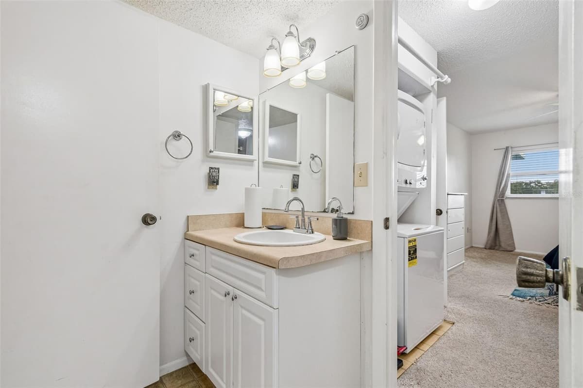 11110 CARRIAGE HILL DRIVE — photo 33 of 87