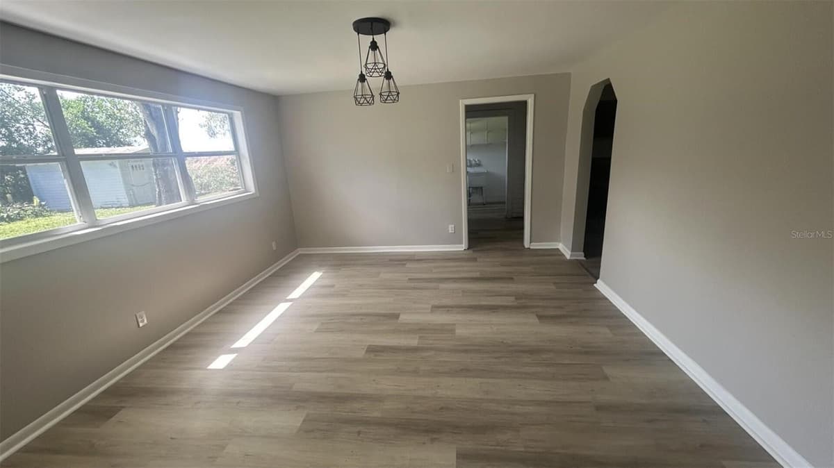 4316 CLEWIS AVENUE — photo 19 of 28