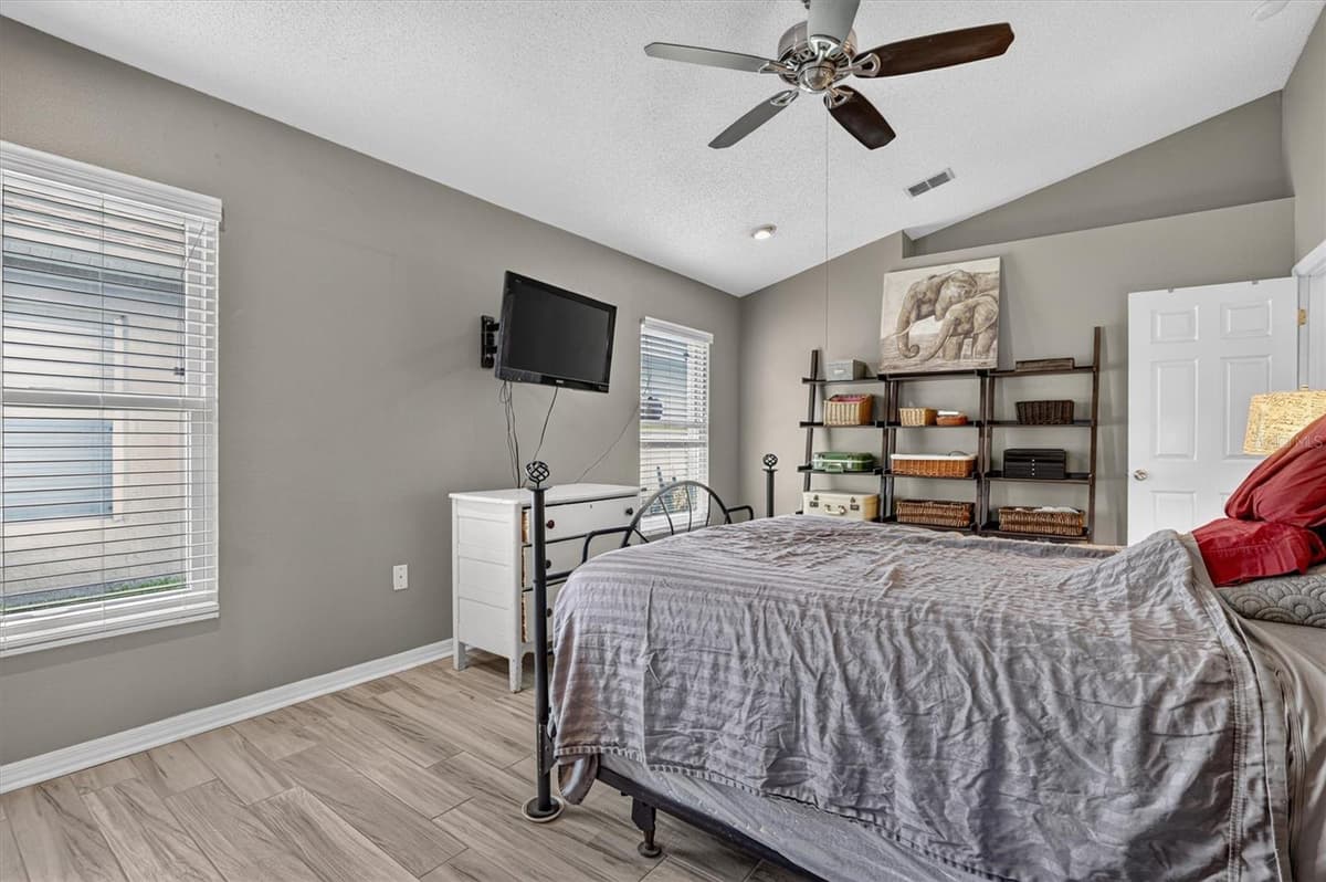 2902 AFTON CIRCLE — photo 24 of 52
