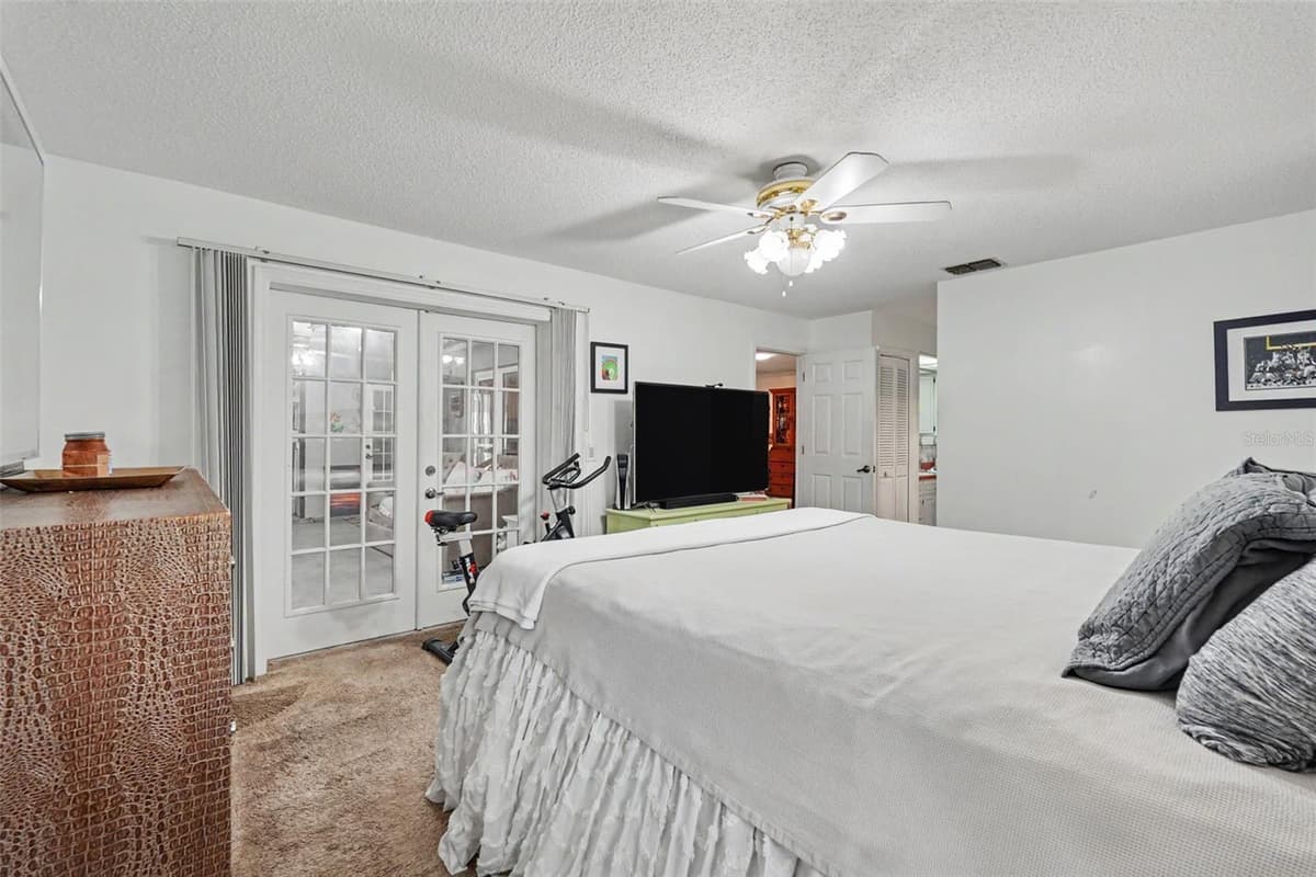8251 EARLSHIRE LANE — photo 19 of 50