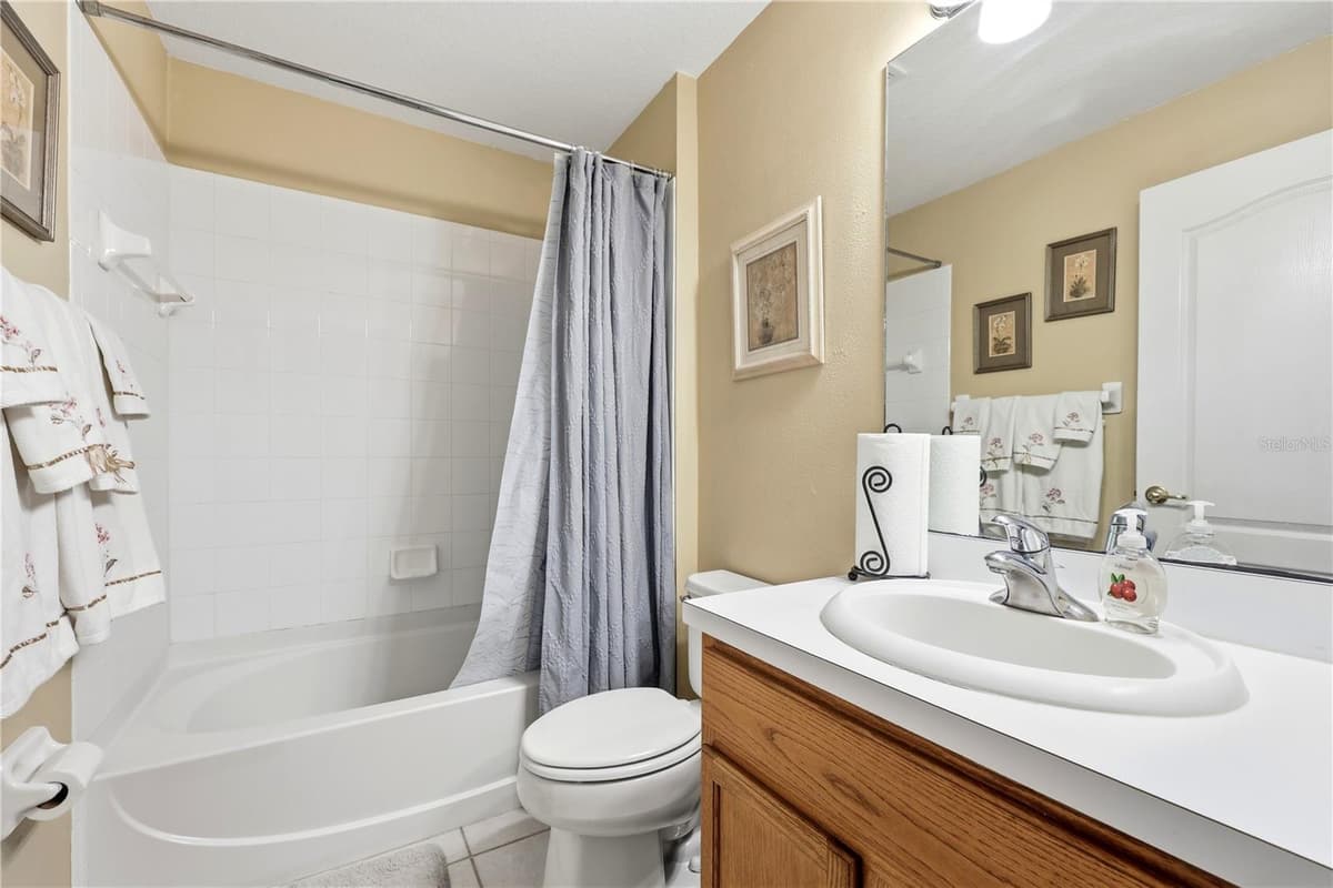 18165 CANAL POINTE STREET — photo 14 of 24