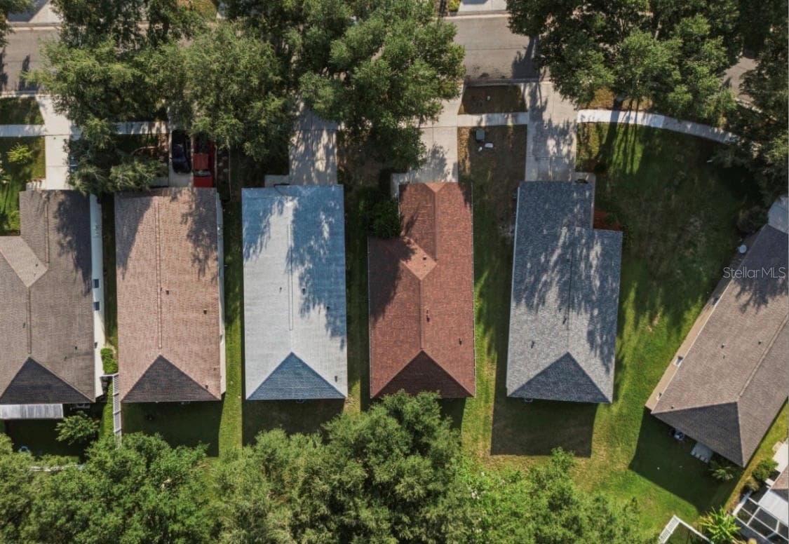 18165 CANAL POINTE STREET — photo 3 of 24