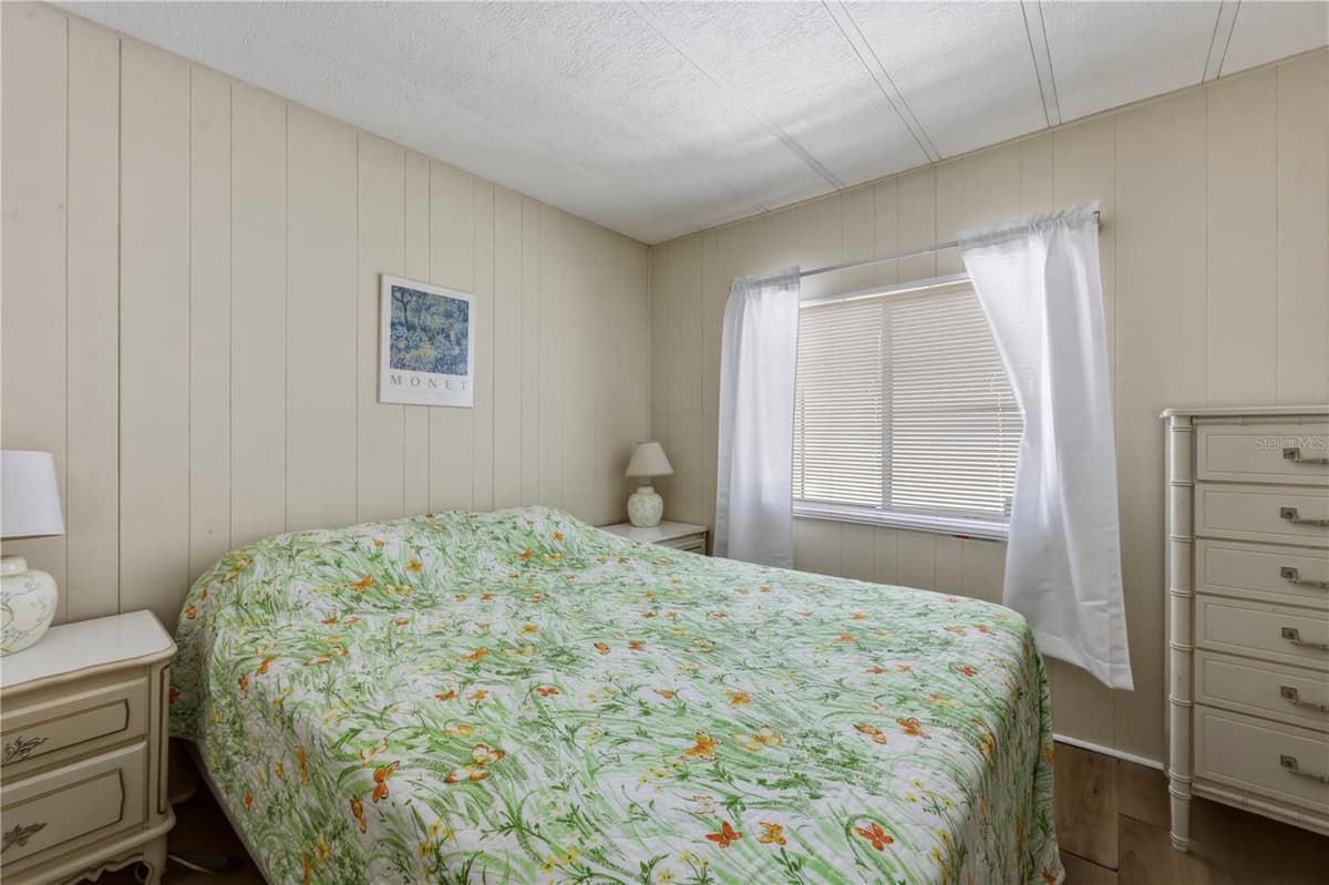 2100 KINGS HIGHWAY — photo 22 of 82