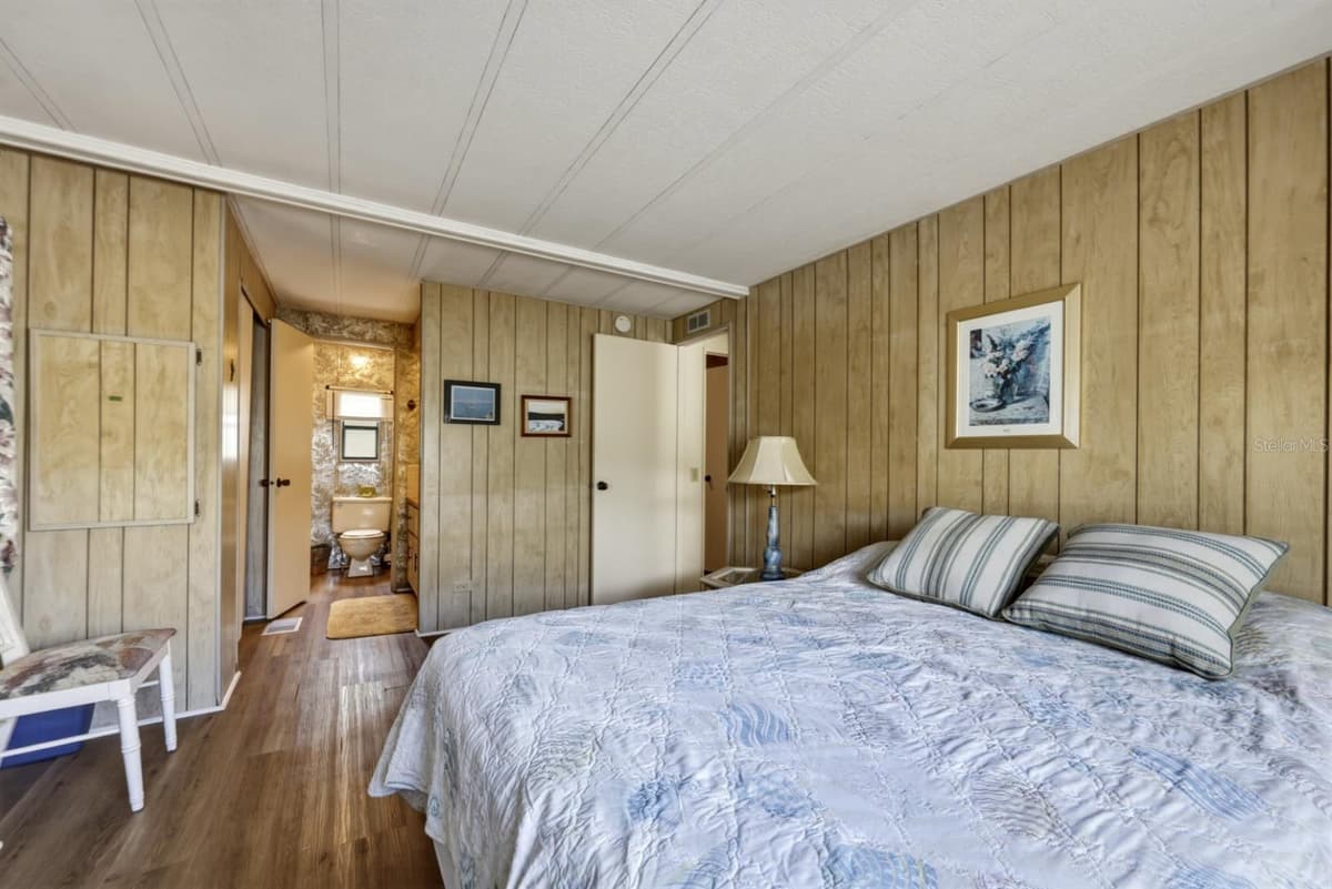 2100 KINGS HIGHWAY — photo 17 of 82