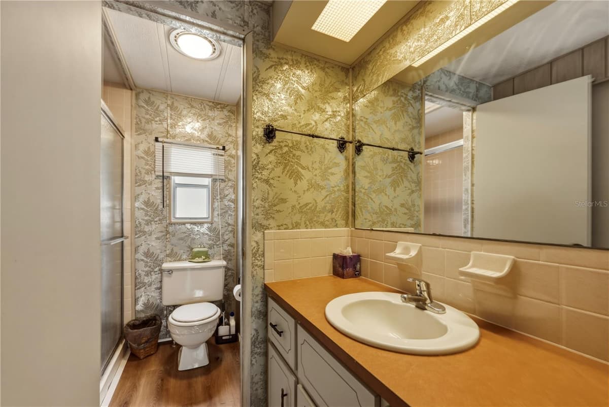 2100 KINGS HIGHWAY — photo 20 of 82