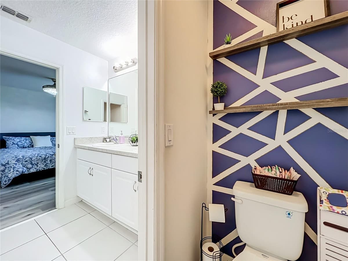 405 KESTREL DRIVE — photo 37 of 46