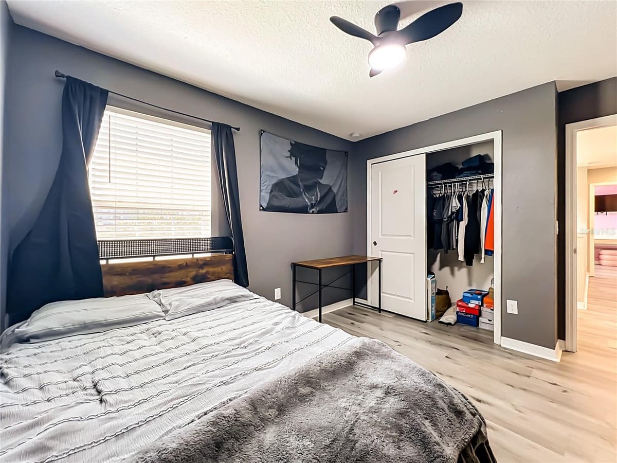 405 KESTREL DRIVE — photo 27 of 46